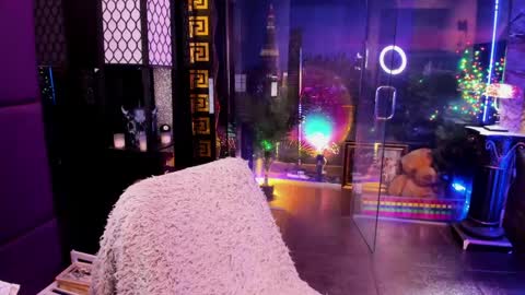 Snapshot of alma_pearl chatting on May 2026 07:47:02 AM Alma online show from May 2026 07:47:02 AM