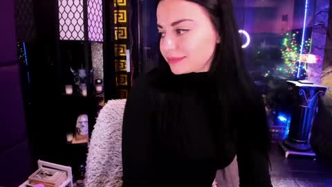 Snapshot of alma_pearl chatting on May 2026 07:58:01 AM Alma online show from May 2026 07:58:01 AM