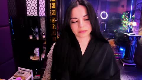 Snapshot of alma_pearl chatting on May 2026 07:16:01 AM Alma online show from May 2026 07:16:01 AM