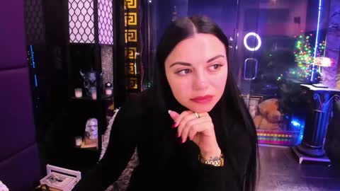 Snapshot of alma_pearl chatting on May 2026 07:37:02 AM Alma online show from May 2026 07:37:02 AM