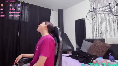 Santy online show from December 2025 07:20:02 PM