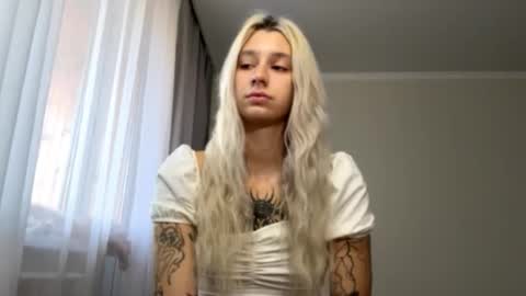 Arina online show from September 2025 07:10:02 AM