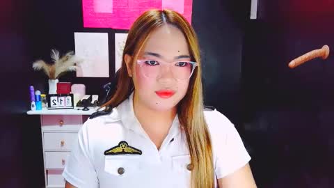 Almira online show from January 2026 02:17:01 AM