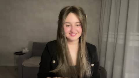 Anna online show from April 2026 09:35:01 PM