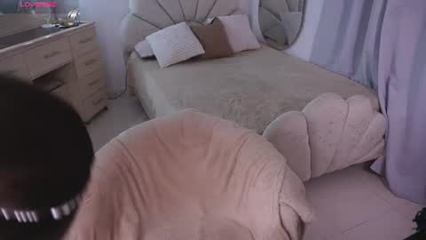 Snapshot of alondrraparrow chatting on July 2026 11:39:02 AM Alondra online show from July 2026 11:39:02 AM