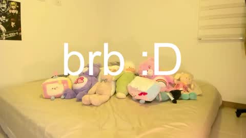 Snapshot of alone_together_ chatting on December 2024 01:34:01 AM luca or garu D online show from December 2024 01:34:01 AM