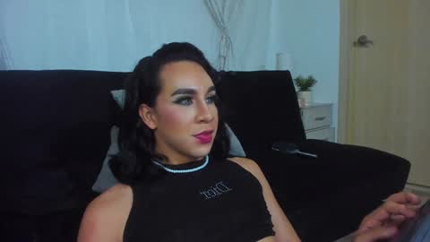 Hazel Bowie online show from February 2025 07:29:02 AM