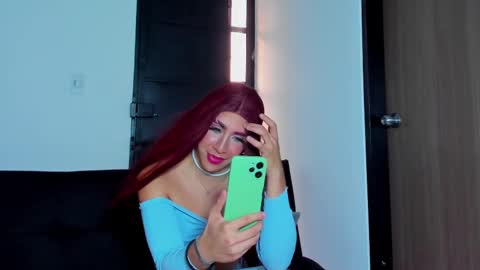 Hazel Bowie online show from February 2025 08:50:01 PM