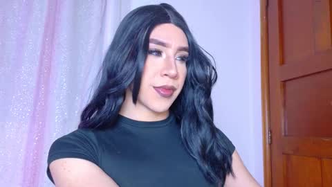 Hazel Bowie online show from March 2026 04:18:01 AM