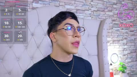 Hazel Bowie online show from April 2026 10:32:01 PM