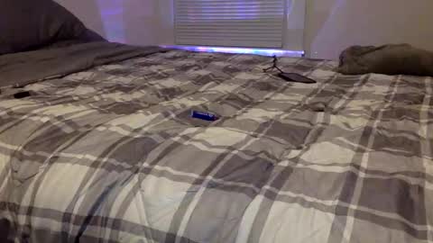 ALongwhitedick online show from November 2025 11:10:02 AM