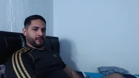 alonxoo online show from October 2025 12:41:02 AM