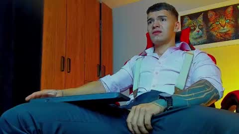 alpha_dominus_ online show from September 2025 04:13:02 AM