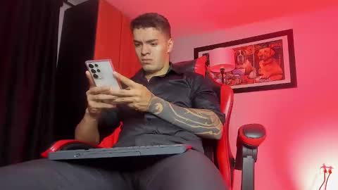 alpha_dominus_ online show from February 2026 05:04:01 AM