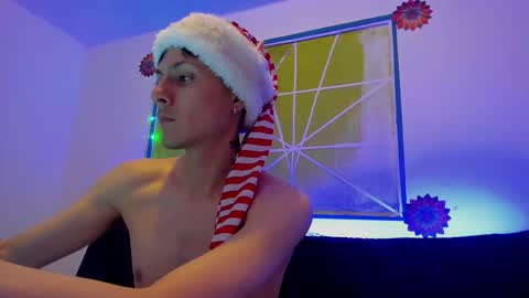 Snapshot of alphadioniso chatting on December 2025 11:35:02 PM Dioniso online show from December 2025 11:35:02 PM