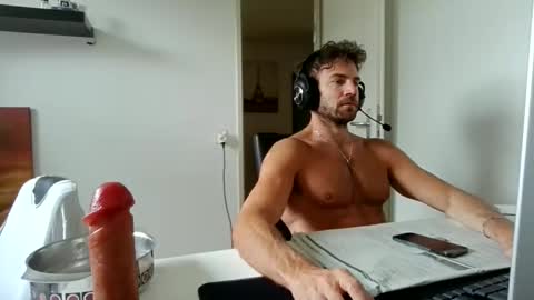 Snapshot of alphah_hunk chatting on May 2026 10:22:01 AM alphah_hunk online show from May 2026 10:22:01 AM