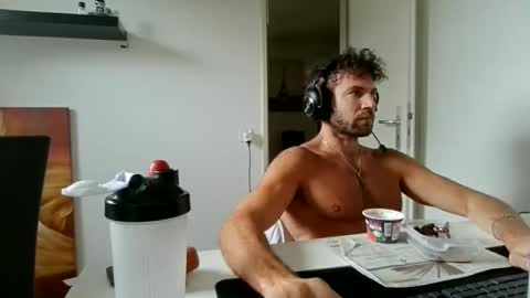 Snapshot of alphah_hunk chatting on May 2026 09:59:01 AM alphah_hunk online show from May 2026 09:59:01 AM