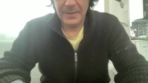 Snapshot of alphandre chatting on January 2025 07:41:01 AM AlphAndre online show from January 2025 07:41:01 AM