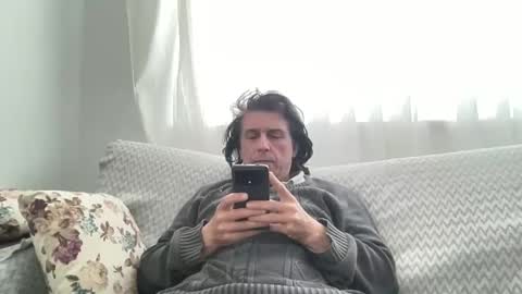 Snapshot of alphandre chatting on March 2025 09:13:01 AM AlphAndre online show from March 2025 09:13:01 AM