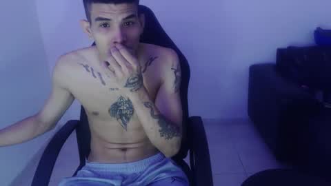 alphas_latins online show from March 2026 08:15:02 PM