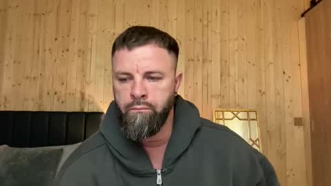 Jhonny online show from March 2026 03:43:02 AM