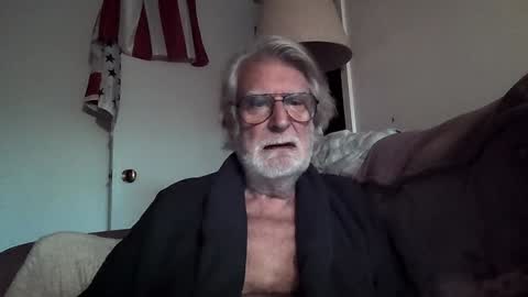 AlphaUniform online show from December 2024 01:17:01 PM