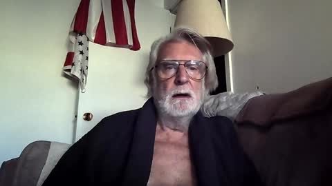 AlphaUniform online show from December 2024 01:33:01 PM