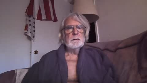 AlphaUniform online show from February 2025 01:01:01 PM