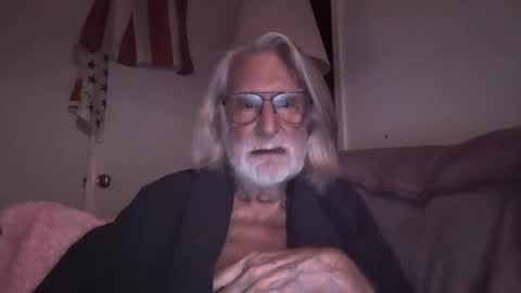 AlphaUniform online show from September 2025 03:18:02 AM