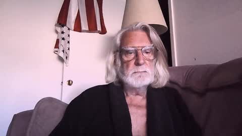 AlphaUniform online show from October 2025 12:22:02 PM