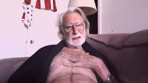 AlphaUniform online show from November 2025 05:23:01 PM