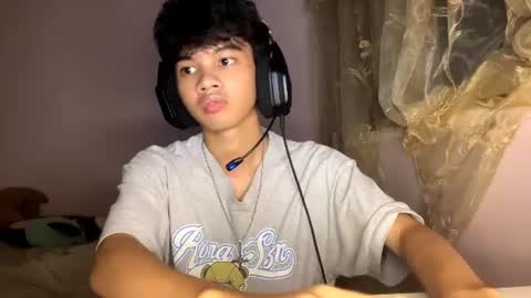 Snapshot of alt_femboy chatting on June 2026 04:52:01 PM alt_femboy online show from June 2026 04:52:01 PM