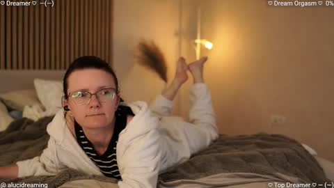 Lucid Dreaming online show from October 2025 07:02:01 PM