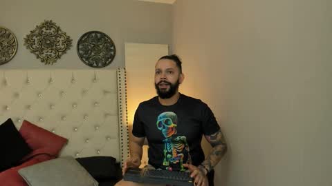 alukardbig online show from October 2025 08:00:02 PM