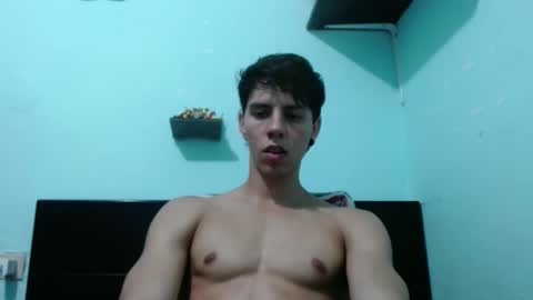 Snapshot of alvarodancer chatting on October 2025 02:25:02 PM alvarodancer online show from October 2025 02:25:02 PM