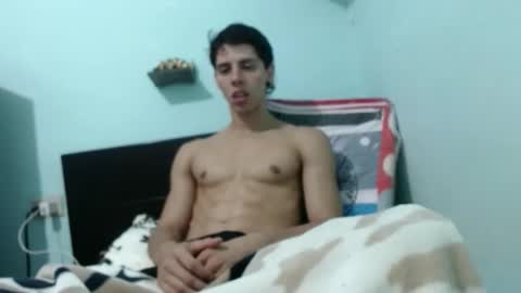 Snapshot of alvarodancer chatting on October 2025 06:55:01 AM alvarodancer online show from October 2025 06:55:01 AM