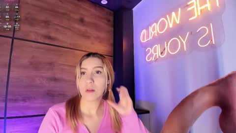 Alya online show from December 2025 10:46:01 AM