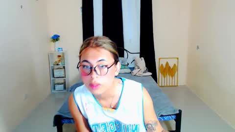 Snapshot of alyannarose chatting on September 2025 09:11:01 AM alyannarose online show from September 2025 09:11:01 AM