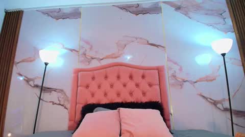 Alya online show from December 2025 04:19:02 AM