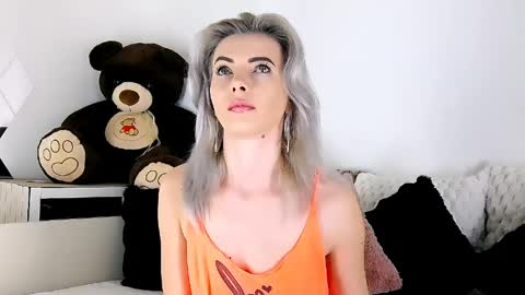 Snapshot of alyblonde chatting on March 2026 08:53:02 AM aly online show from March 2026 08:53:02 AM