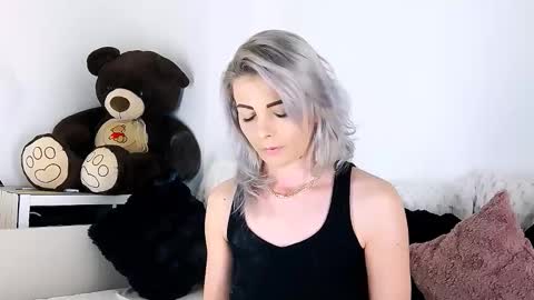 Snapshot of alyblonde chatting on March 2026 02:39:02 PM aly online show from March 2026 02:39:02 PM