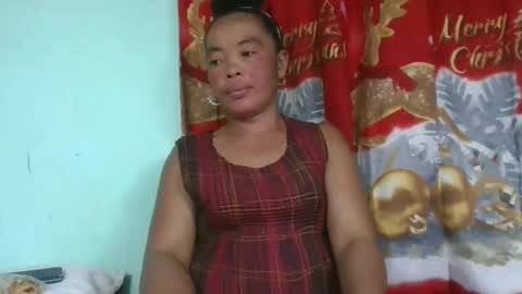 Snapshot of alypierette chatting on October 2025 09:32:01 AM alypierette online show from October 2025 09:32:01 AM