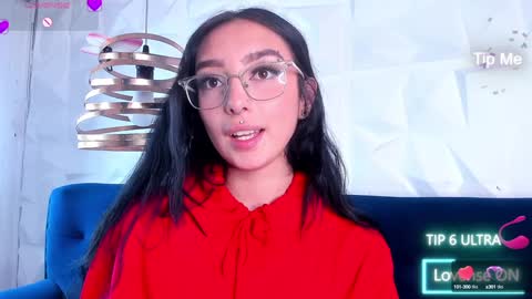 Snapshot of alys_molly chatting on January 2025 05:15:01 PM sopie online show from January 2025 05:15:01 PM