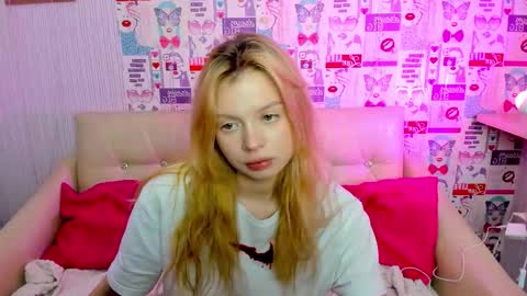 Alysa   7GMT  online show from December 2025 06:59:02 PM