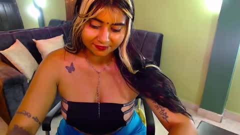 Snapshot of alyshachopra chatting on March 2025 05:42:01 AM ALYSHA online show from March 2025 05:42:01 AM