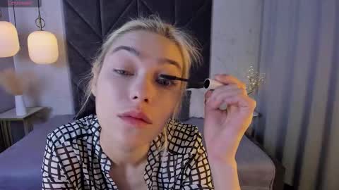 Alysia online show from September 2025 05:29:01 AM