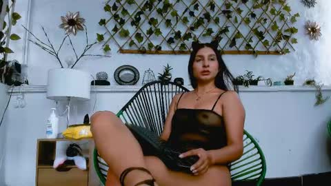 Snapshot of alyson0001 chatting on June 2026 07:19:02 PM allyson online show from June 2026 07:19:02 PM