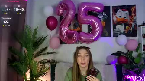 Snapshot of alyson_huxley chatting on July 2026 07:38:01 PM Alyson online show from July 2026 07:38:01 PM