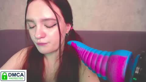 Alyssa online show from November 2025 08:26:02 AM