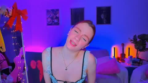 alyssa_smitt online show from February 2025 07:49:01 PM
